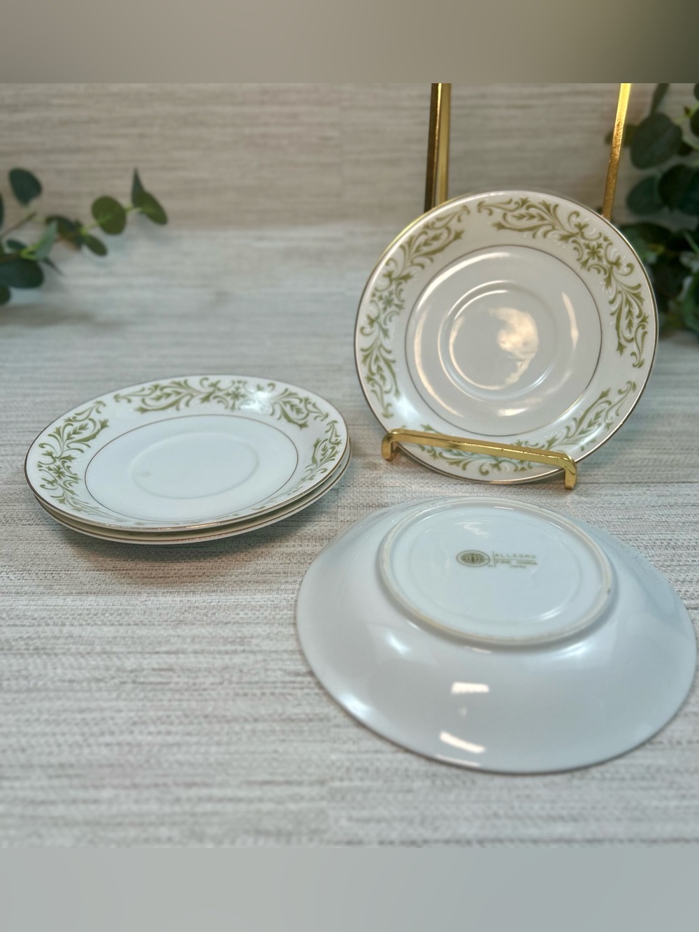Vintage Allegro Fine China Japan Green Scroll Gold Trim Saucers 5.75” Set of 4.